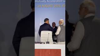 Лидеры Китая и Индии на саммите БРИКС 2023