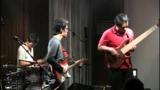 Tohpati - Mahabarata @ Mostly Jazz 10/12/11 [HD]