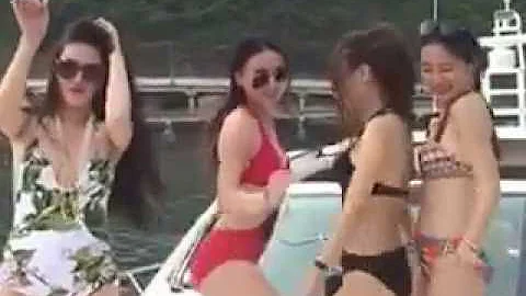 快来一起浪 众多美女穿比基尼在游艇狂嗨 New Best sexy chinese girls Hot Dance - 天天要闻