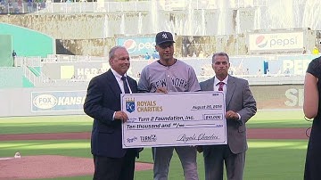 Royals honor Jeter before the game