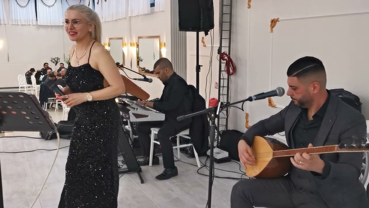 Reyhan GRUP GÜZELLER Evlerinin önü bir ufak bayır ❤️🧿