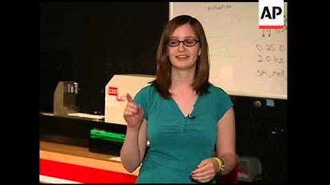 Using robots to discover how predators and their prey evolved