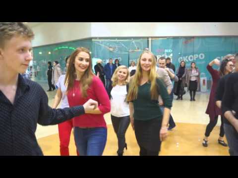 Танцы в ТРЦ Июнь