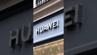 The Huawei Paris Flagship Store is pretty amazing. #XMAGE #Huawei #Paris #Tech
