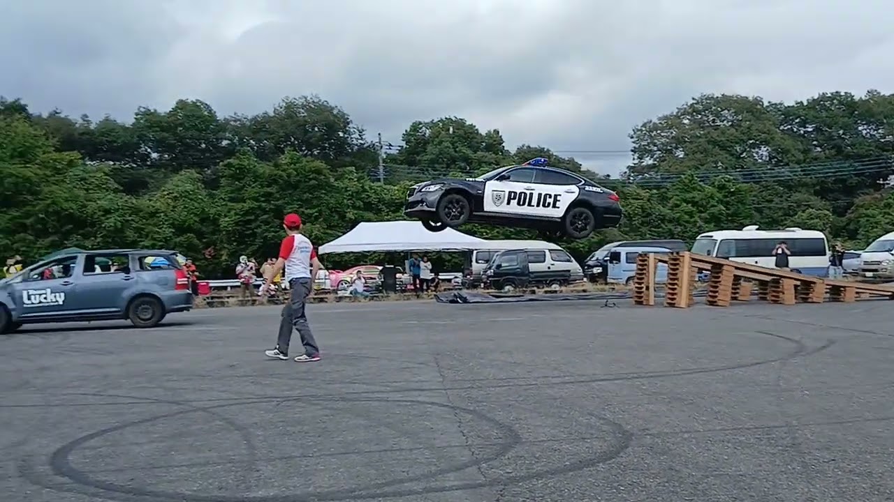 2&4モーターフェスタ2025 カースタント2