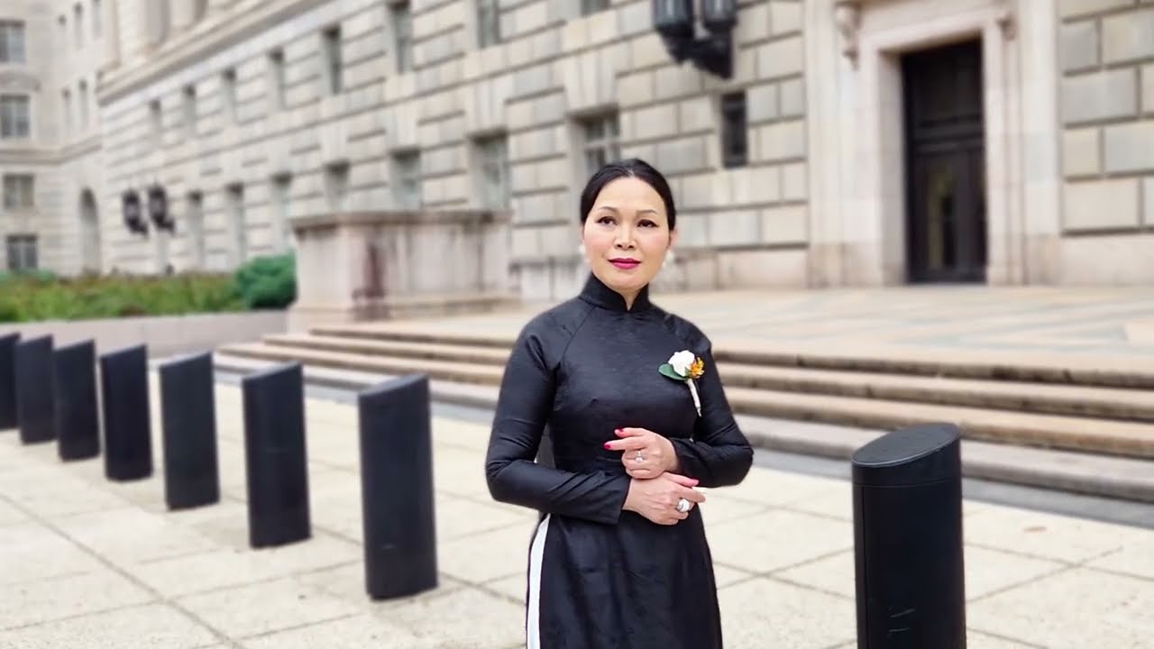 Tâm Sự Người Cài Hoa Trắng - Diệu Trang