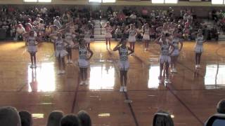 Cheerleader Routine - 8th Grade Orientation 2011