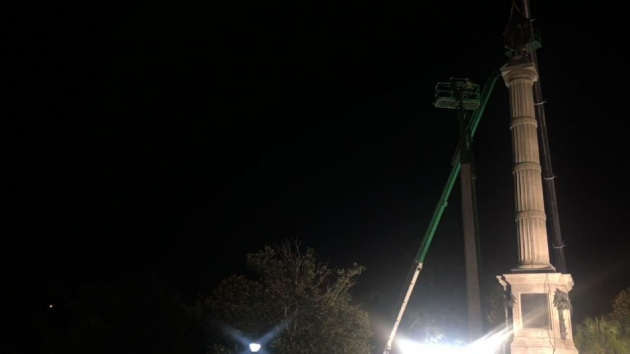 Charleston starts taking down John Calhoun statue YouTube