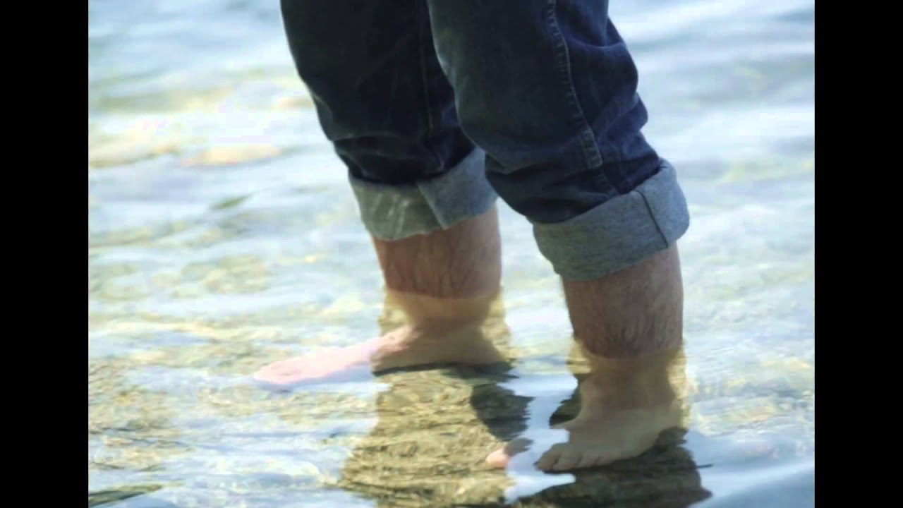 Dietrich Strause - "Boy Born to Die" // Live at Miles of Music