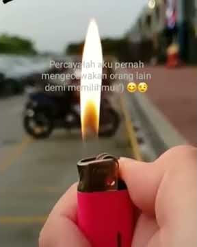 Percayalah aku pernah mengecewakan orang lain demi memilihmu😄