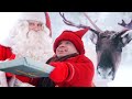 Santa Claus Papá Noel: regalo de navidad para duende navideño Kilvo elfo en Laponia Finlandia renos