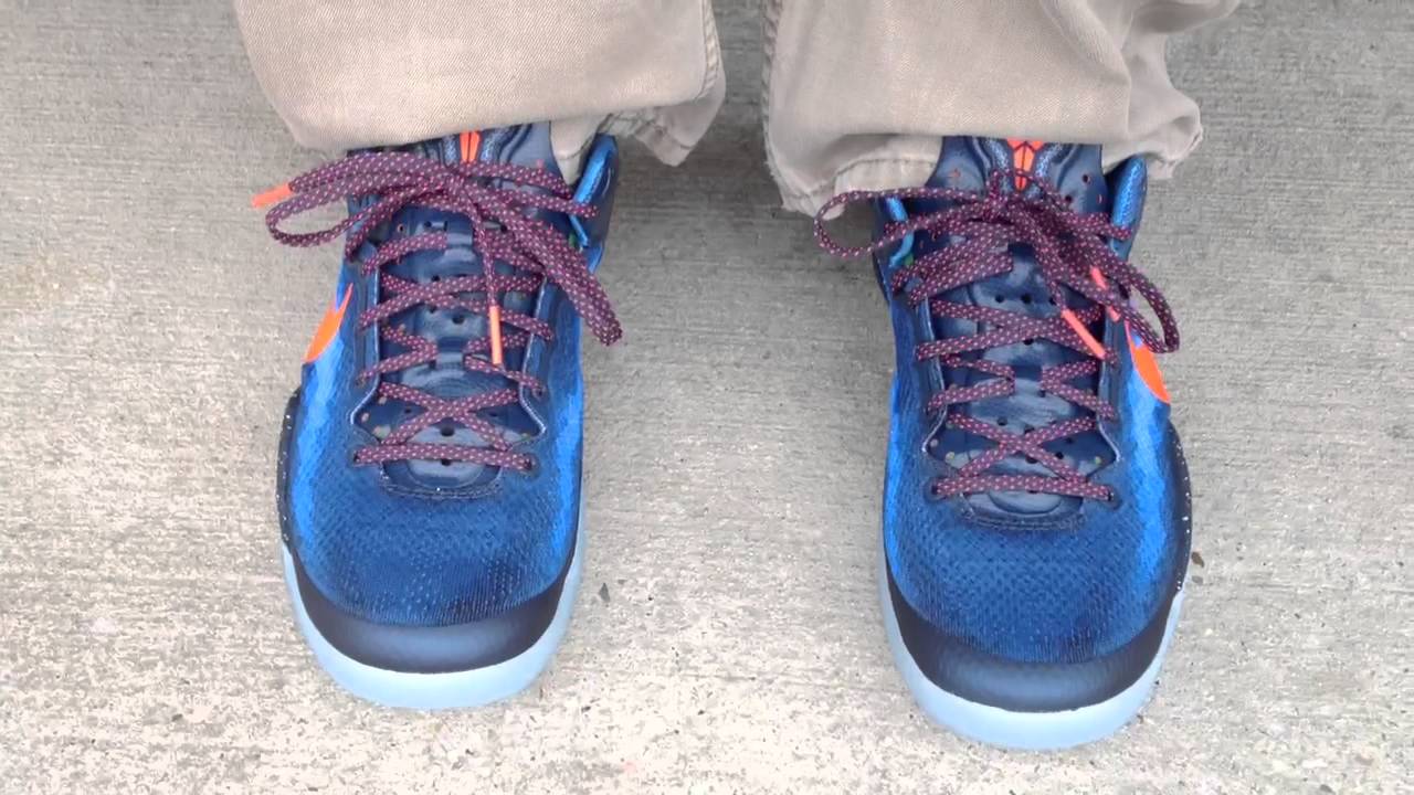 Nike Kobe 8 System ‘Blitz Blues’ Nike Kobe 8 “Blue Blitz” Size: 9.5 Condition: Worn 2-3X  main image 3
