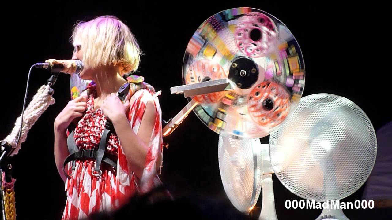 Sia - Sunday - HD Live at Olympia, Paris (18 May 2010)