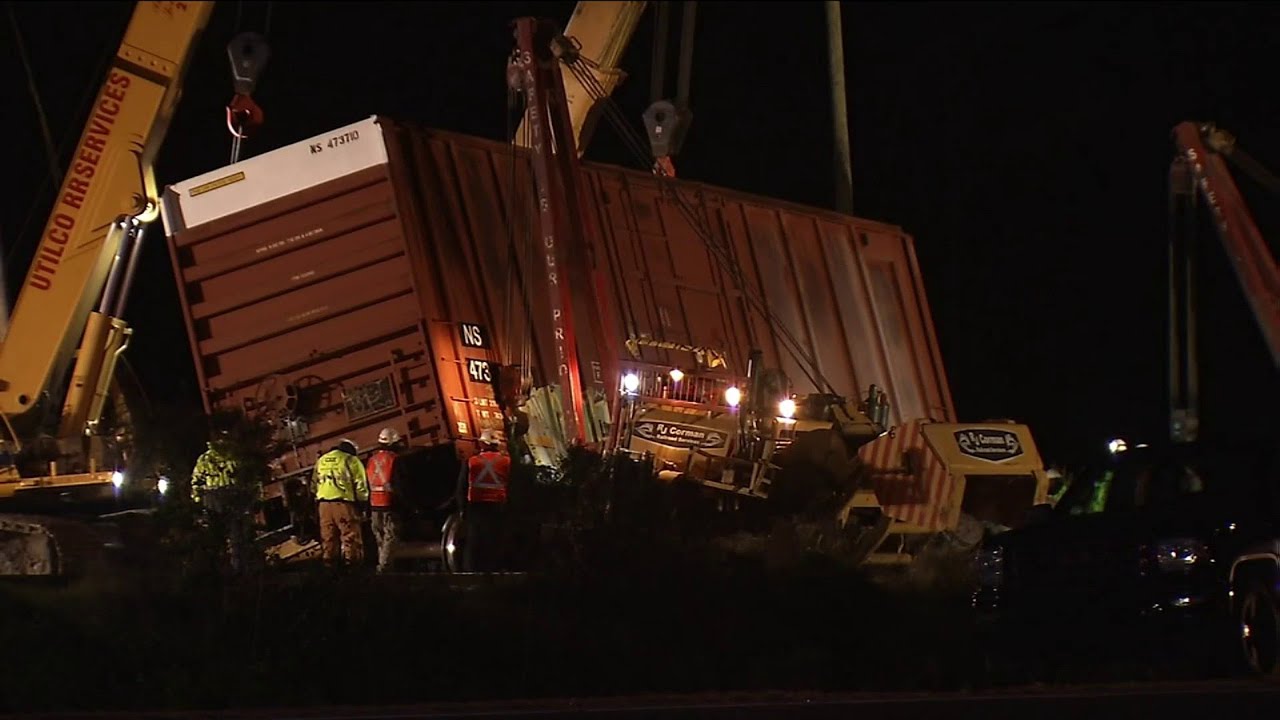 Crews work to clean up after CSX Train derails near Busch plant - YouTube