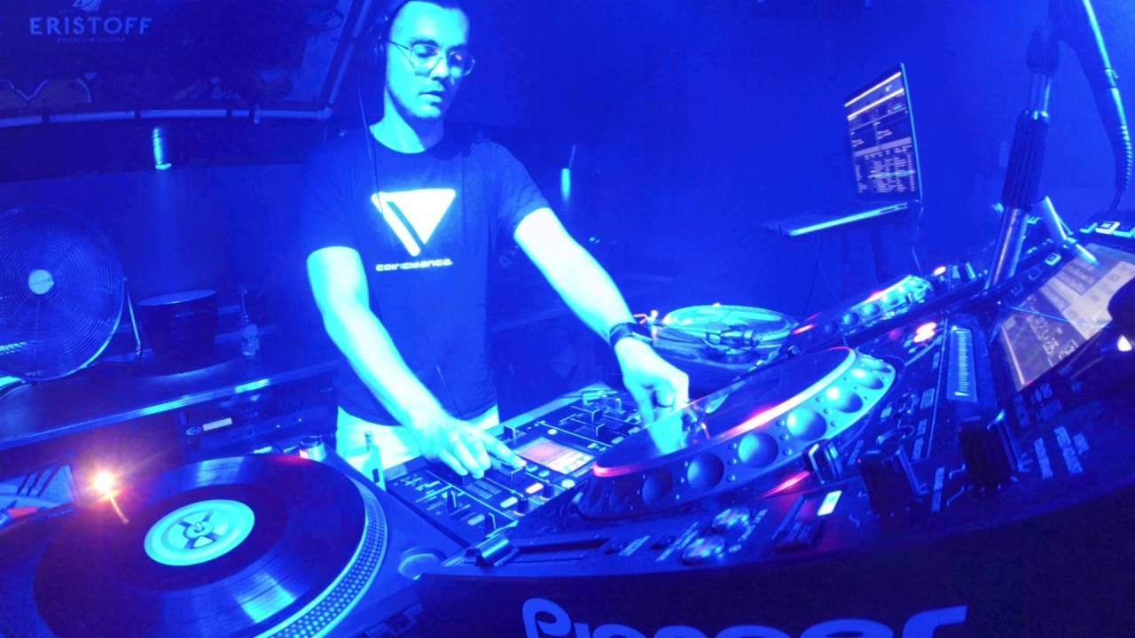 Tom Dazing at PURELIST