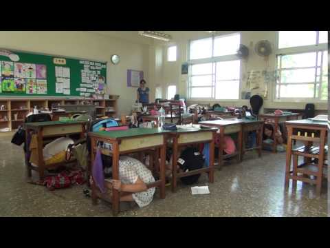 106忠和國小防災演練-就地掩蔽篇02