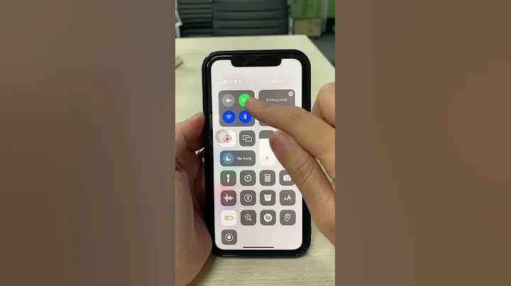 Xử lý iPhone bị sụt pin nhanh chóng cực đơn giản #shorts