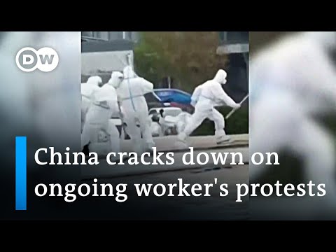 Violent protests against lockdown, working conditions continue at Apple supplier Foxconn | DW News