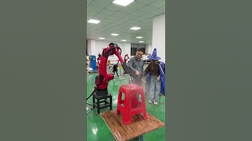 painting robot arm span 1.5m and load 10kg. #industrial robot #six-axis robot #factory #painting