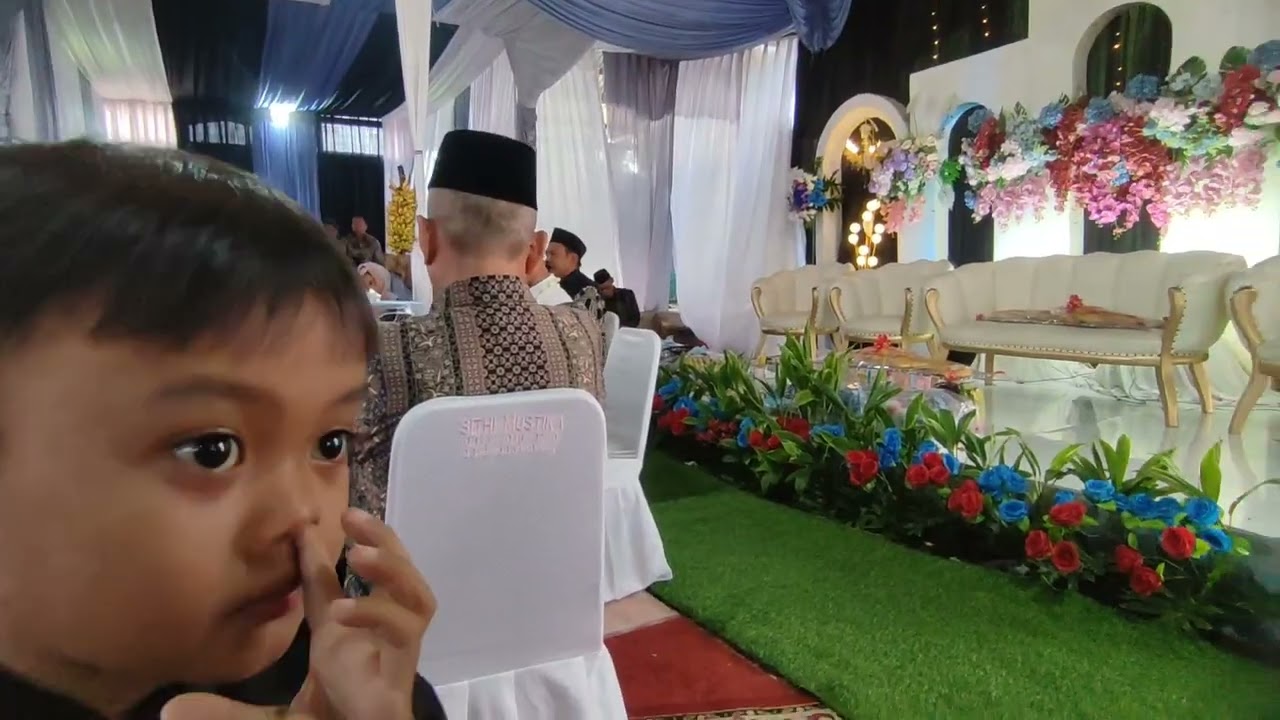 ACARA PERNIKAHAN ADIKKU