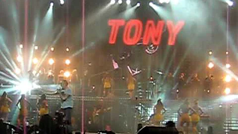 Toni Cetinski - Arena Zagreb - Umirem 100 puta dnevno