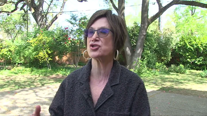Vote Debra Lucero 2022 - Susan Schrader