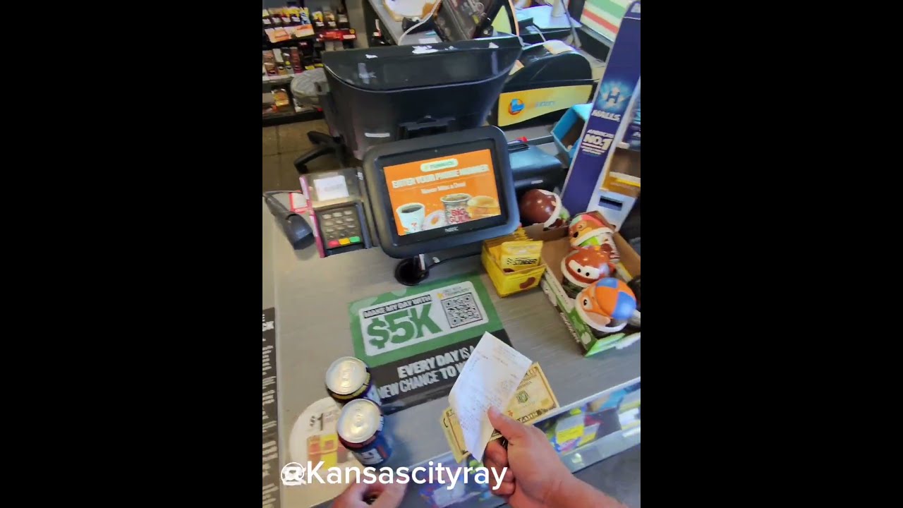 7eleven Tried To Rob Me Stocktonca Thief Eastersunday Gasstation 711 Wilsonway