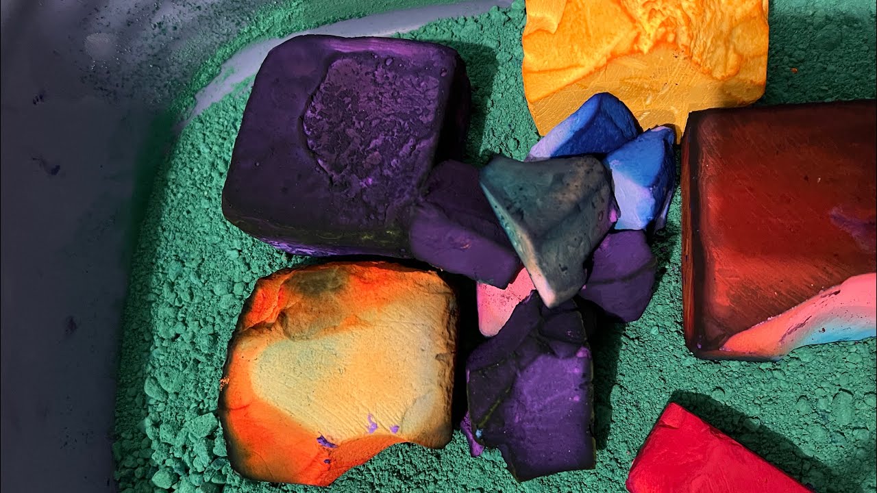 Crispy saturated dyed mag king gym chalk crush / powder play . Please ...