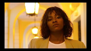 CHELSEA DINORATH - MAU SINAL (Video Oficial)