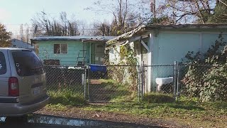 Gunman bursts into Kelso home, critically wounds man