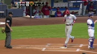 PHI@MIL: Rollins drives in Mayberry to open scoring
