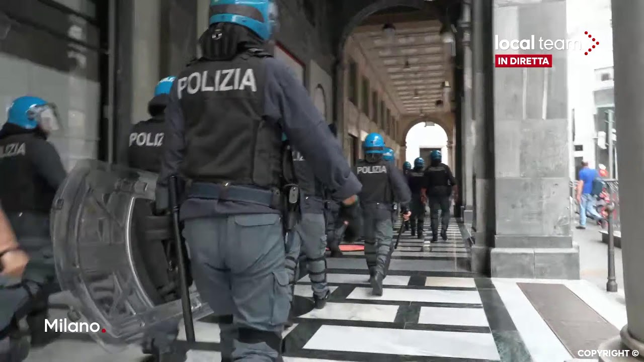 LIVE Milano, manifestazione No Green Pass: diretta video