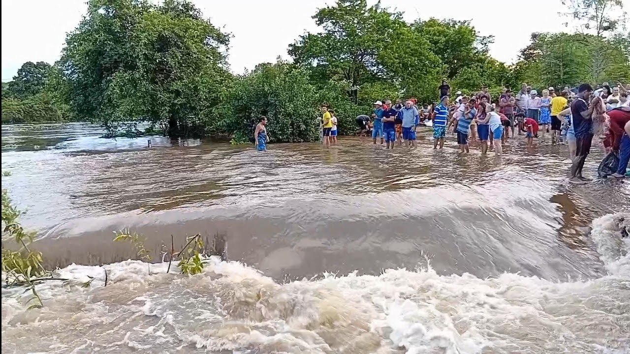INCRÍVEL COMO AUMENTOU O RIO JAGUARIBE EM JUCÁS-CEARÁ HOJE 06/03/2026