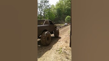 tri county 4 wheeler mud bogs 5-23-2021