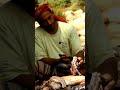 اسلوب الذبح وأكل اللحم لسكان سقطرى