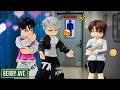 I Disguised As A Boy In An All Boys Locker Room | Berry Ave RP