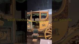 A carruagem de gala de Dom Pedro II pode ser vista no museu imperial de Petrópolis #viagem #rj