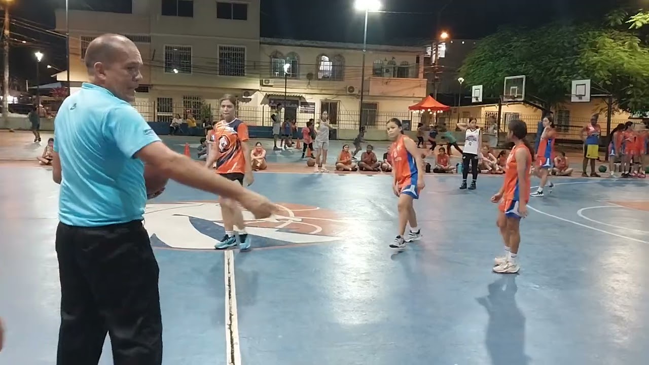 Amistoso 1 U13 chicas 👧 Floresta Team vs Caballito Zevallos 4rto Cuarto. 