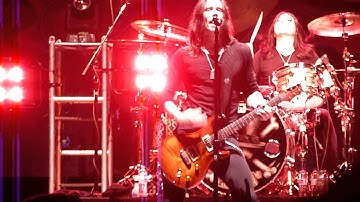 Slash feat. Myles Kennedy - Rise today(HD) @Zenith, paris