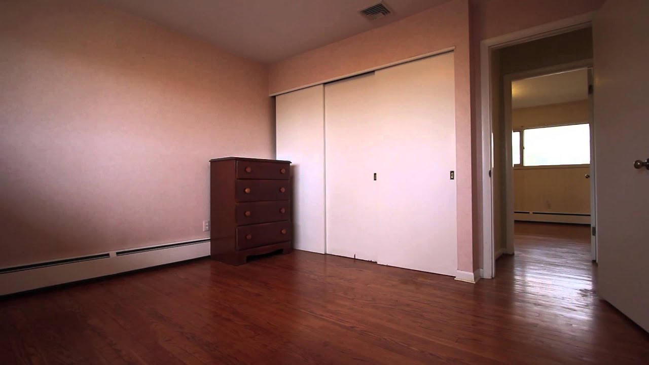 Homes for Sale Waterbury, CT 06708 87 Eastridge Drive by Black Rock