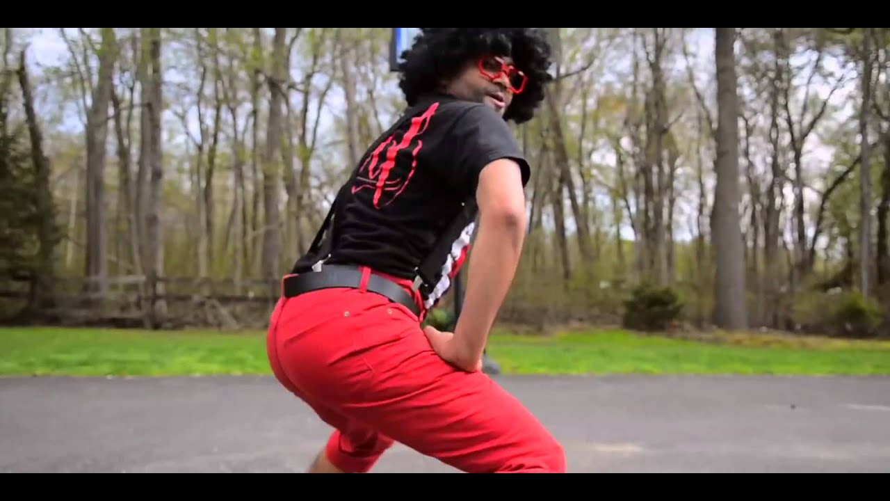 SON REEBOK O SON NIKE Lyon y Ko Official Video
