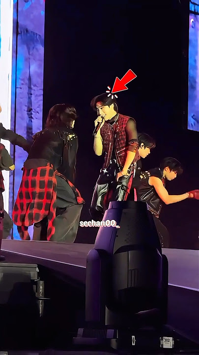 Watching this Han fancam is like a stage drama 😅😭 #hanjisung #skz #idol #kpop #shorts #viralvideo