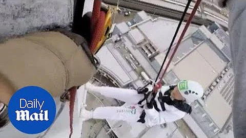 101 Doris Long breaks her own abseiling world reco...