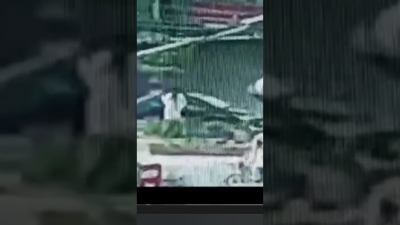 Road accident gt road barrier 2 wah cantt 😥 