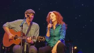 Close your eyes Bonnie raitt James Taylor live sf 2017