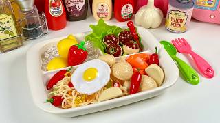 🩷 Toy ASMR 🩷 Making Chicken & Vegetable Stir-Fried Noodles | Toy Kitchen Sounds (No Talking) screenshot 3