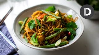 One Pan Singapore Noodles!