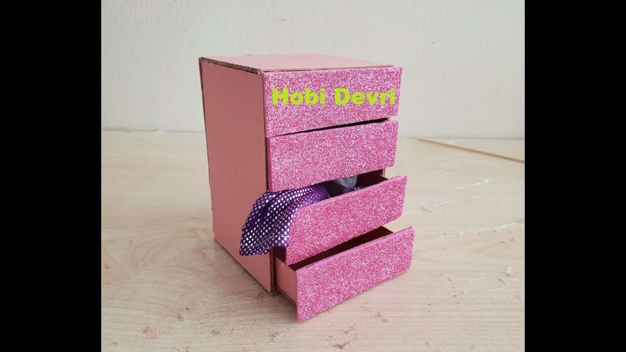 diy doll house chest of drawers oyun evi 4 cekmeceli sifonyer yapilisi barbie ev house barbie