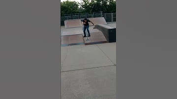 Just a boardslide down the down rail #boardslide #downrail #skateboarding #skateboard #minnesota