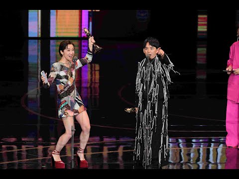 #Lulu摃龜七次終於拿到金鐘獎淚崩感謝被吳宗憲酸#第57屆金鐘獎綜藝節目主持人獎黃子佼、Lulu【黃路梓茵】婚禮歌手得獎恭喜